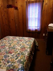 North Twin Lake cabin 1 bedroom 2.