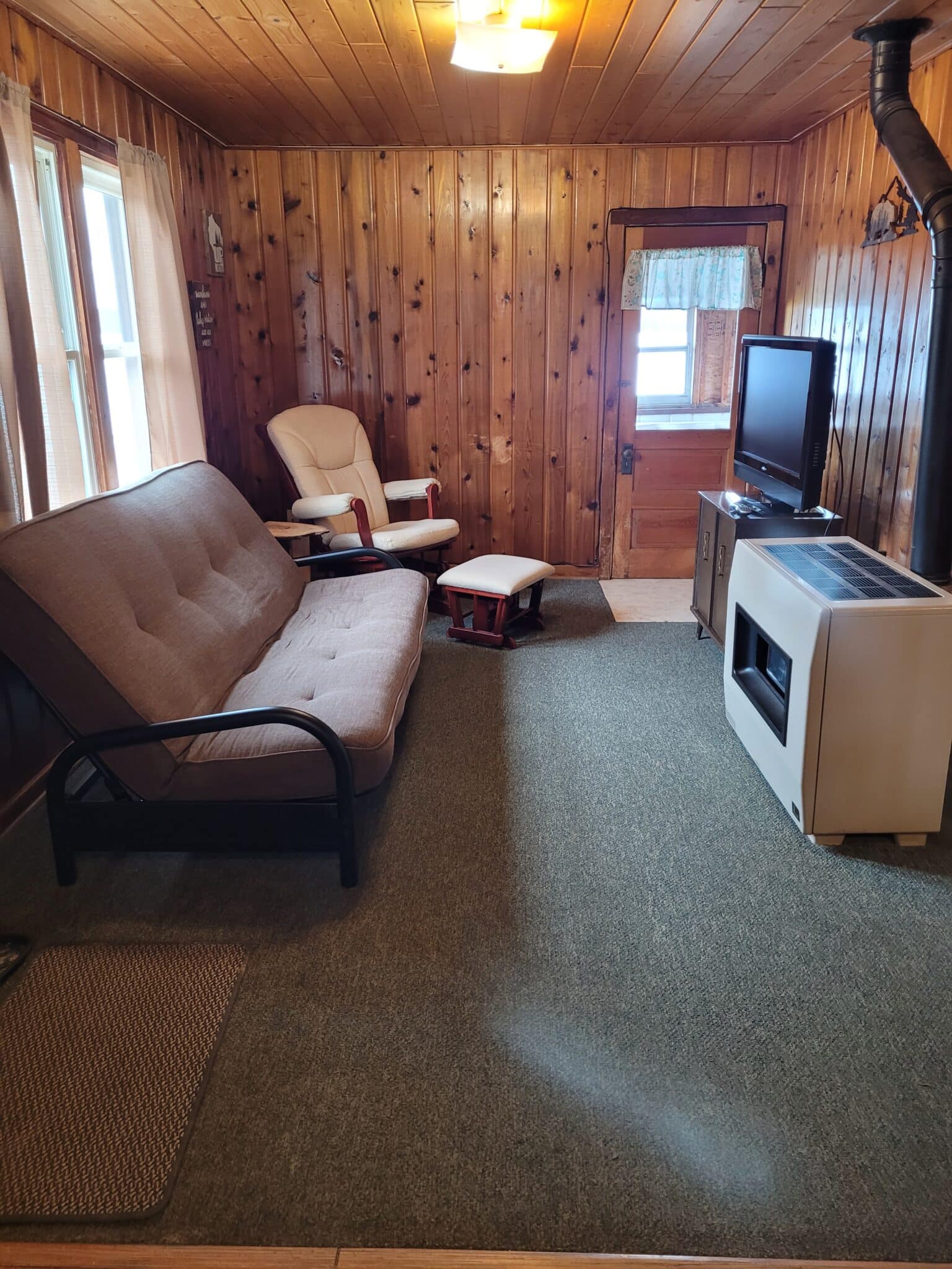 Great Escape Bar & Grill Phelps, WI Food Cabin Rentals