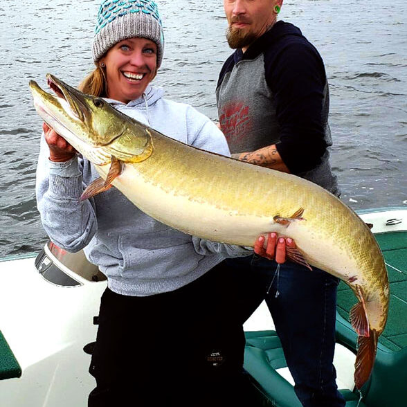 katie-praedel-midwest-musky-classic-winner